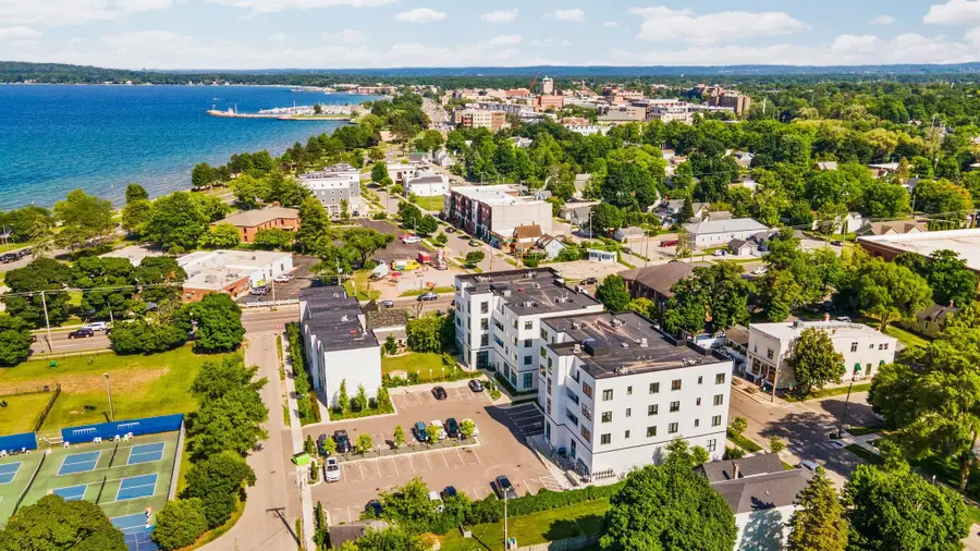 714 #206 Randolph #206, Traverse City, MI 49684 - Image #2