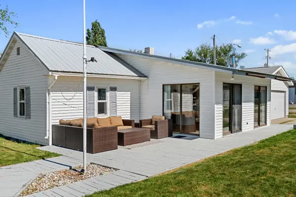 1878 S Riverside, Au Gres, MI 48703