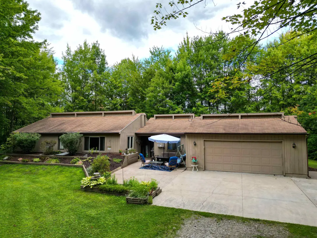 6849 E Baseline, Mount Pleasant, MI 48858 - Image #1