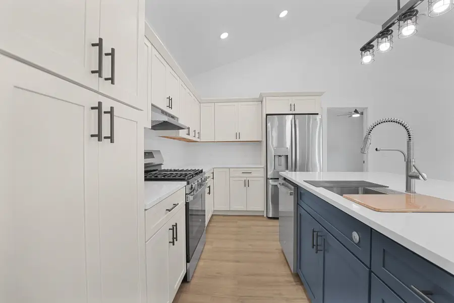 2266 Arbutus Ridge, Traverse City, MI 49684 - Image #3