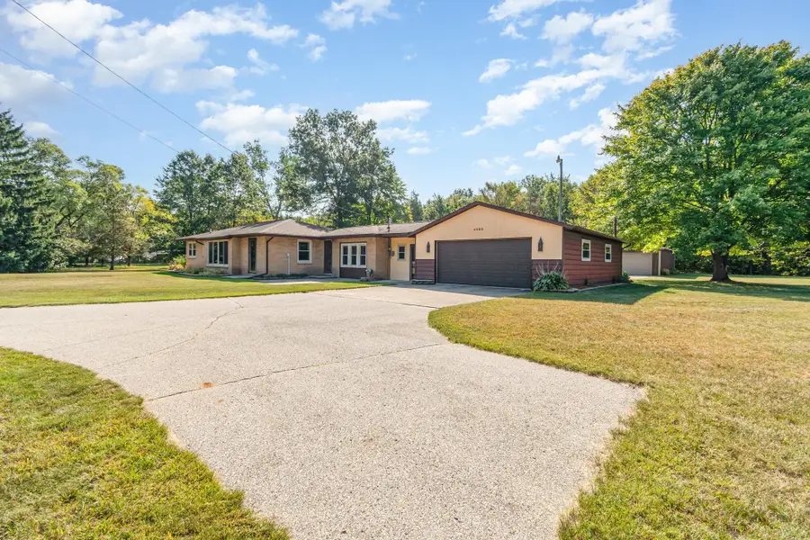 4395 W Isabella, Shepherd, MI 48883 - Image #3