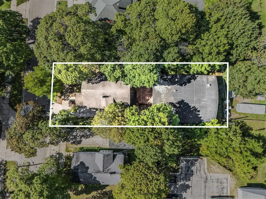 211 E Division, Cadillac, MI 49601 - Image #2