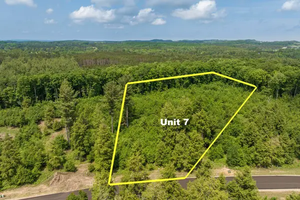 8852 Hemlock Hill, Traverse City, MI 49685