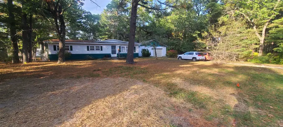 4711 Interlake, Oscoda, MI 48750 - Image #2