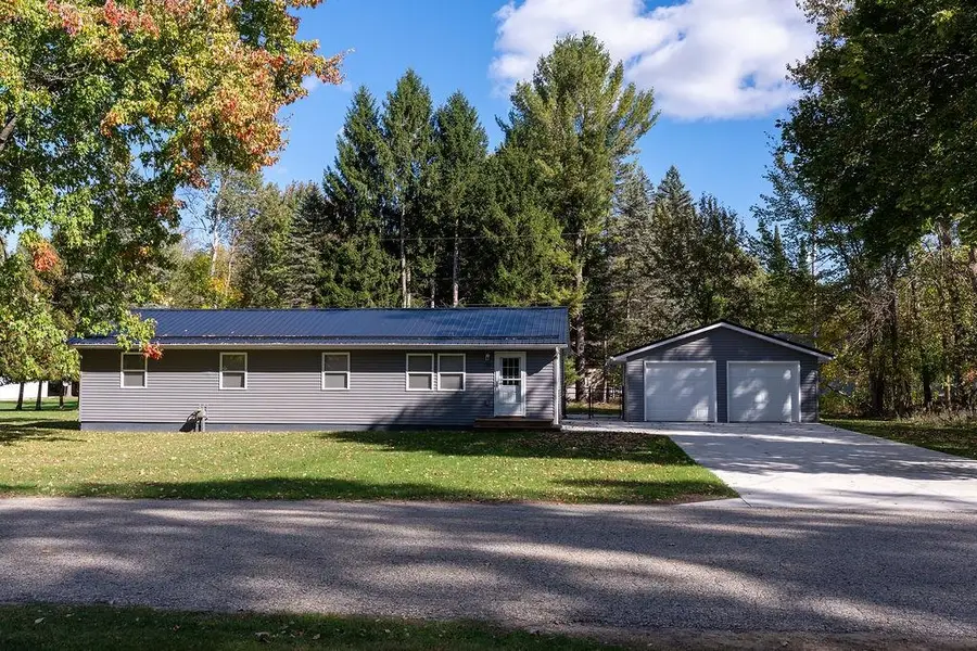 1308 Woodlawn, Clare, MI 48617 - Image #2