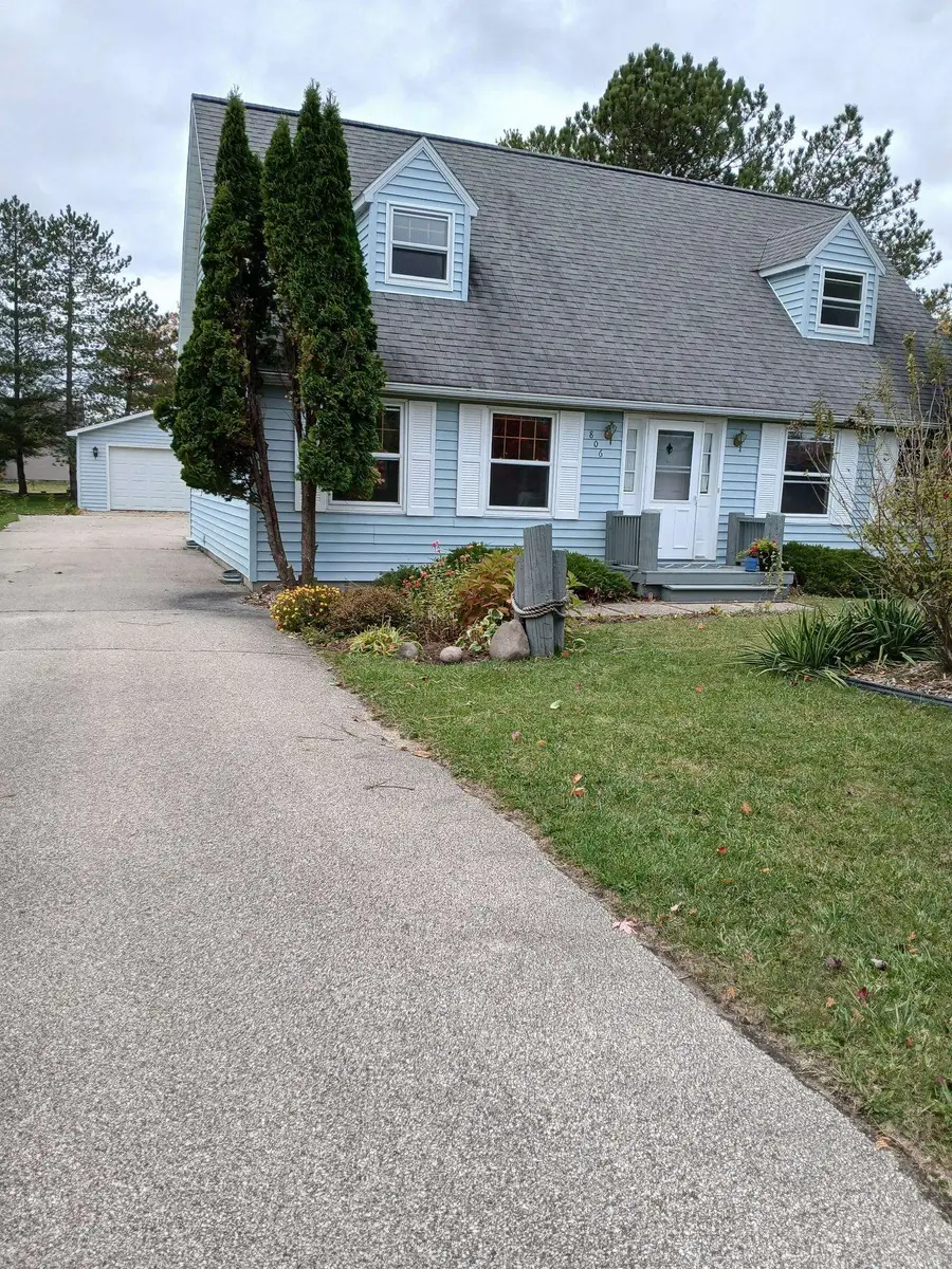 806 S Augres River, Au Gres, MI 48703 - #2