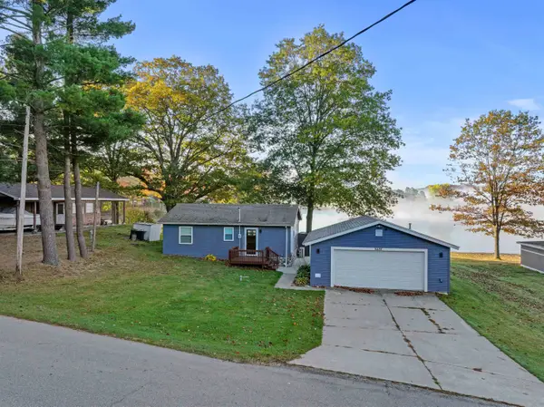 9486 Stone Ledge Lake, Cadillac, MI 49601