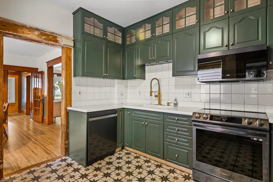 1024 W Front, Traverse City, MI 49684 - Image #2