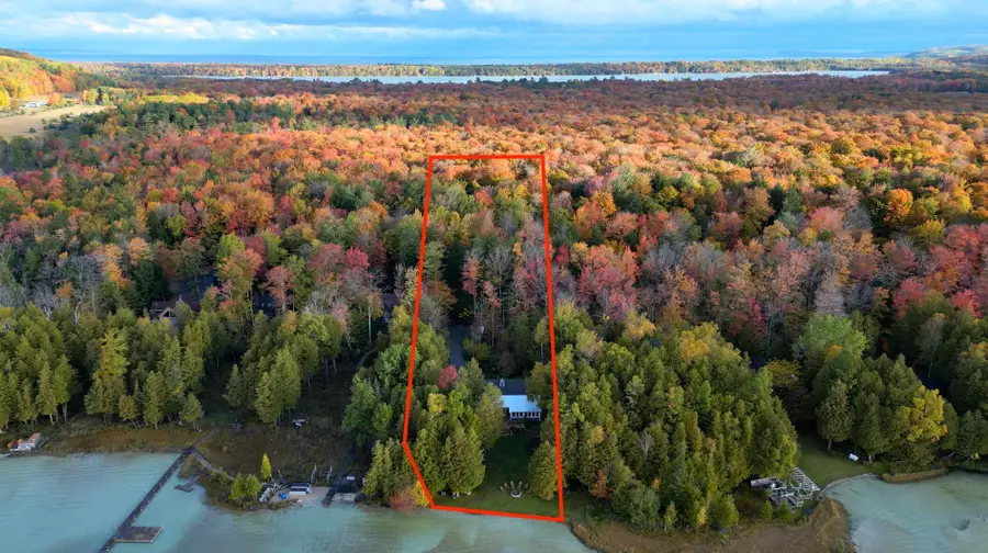 348 E Sugar Bay, Cedar, MI 49621 - Image #3