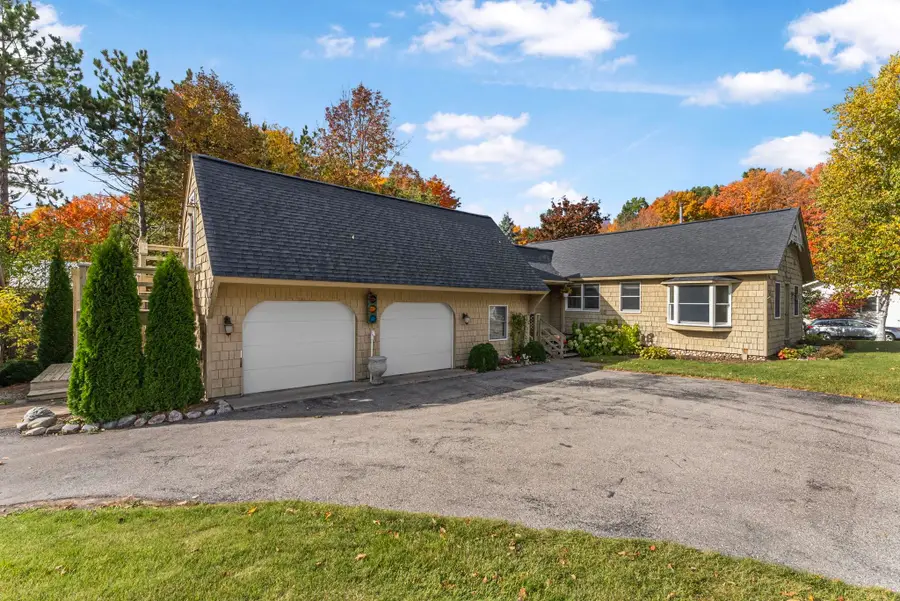6211 N Manitou, Northport, MI 49670 - Image #2