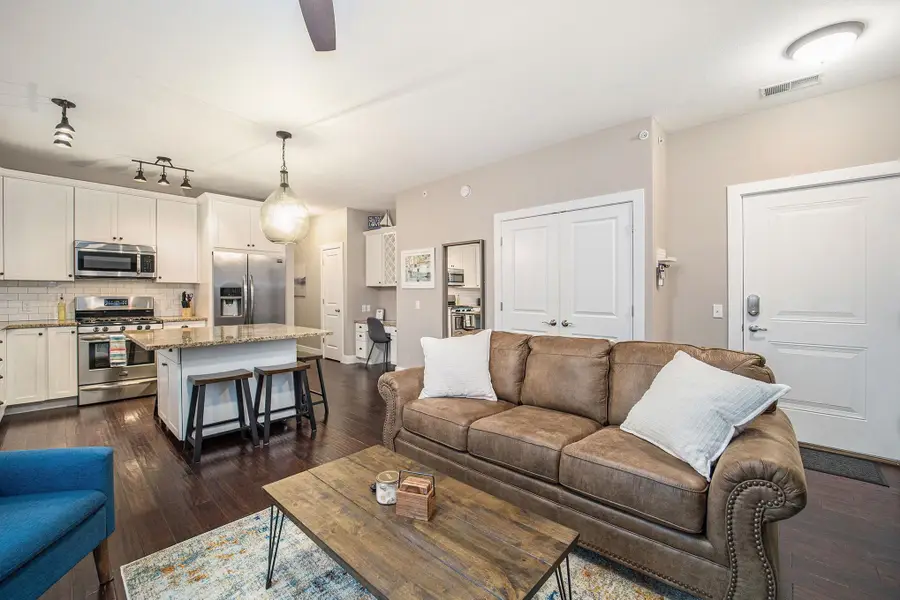 115 E Eighth #16, Traverse City, MI 49684 - Image #2