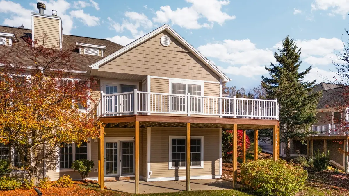 2947 Crown Pointe #15, Traverse City, MI 49685 - Image #1