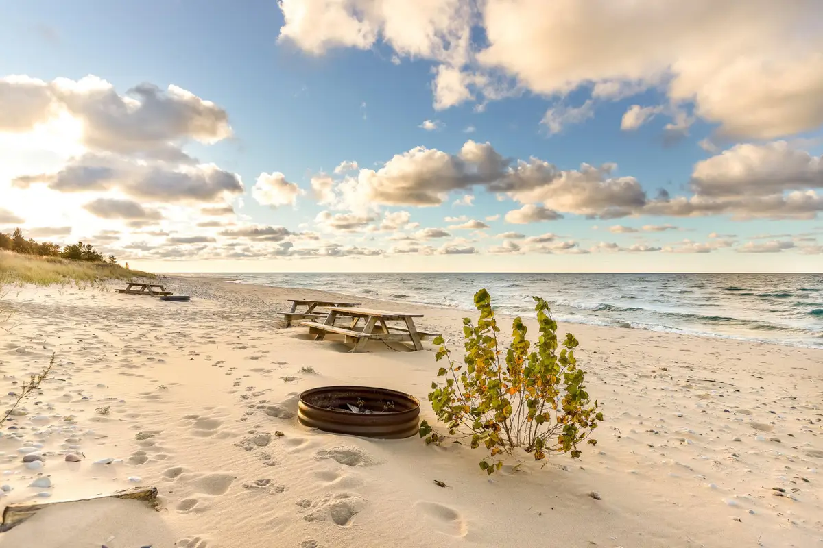 00 Taquaka, Frankfort, MI 49635 - #1