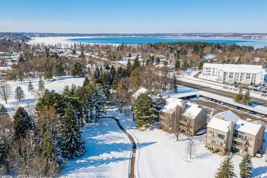 5558 Golfview, Williamsburg, MI 49690 - Image #3