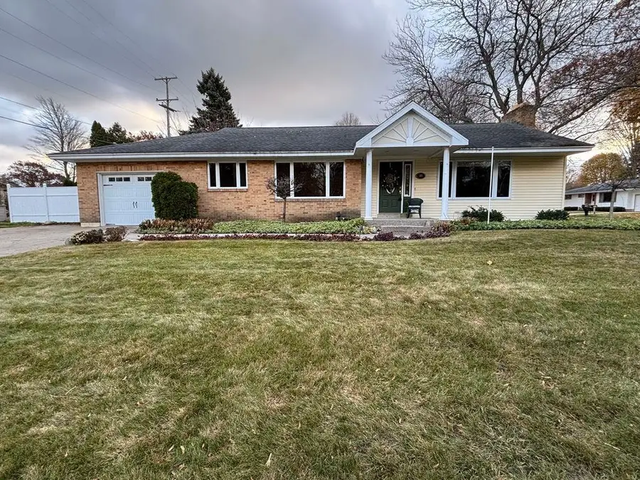 109 Boughey, Traverse City, MI 49684 - Image #3