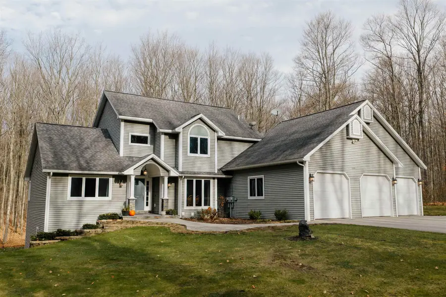 12777 S Woodhaven, Traverse City, MI 49684 - Image #2