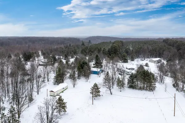 6585 Wallaker, Benzonia, MI 49616