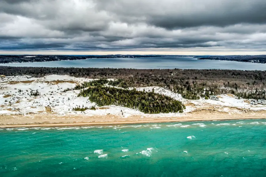 3312 Old State, Frankfort, MI 49635 - Image #2