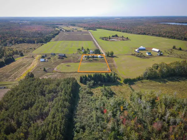 7557 Loop, Posen, MI 49776