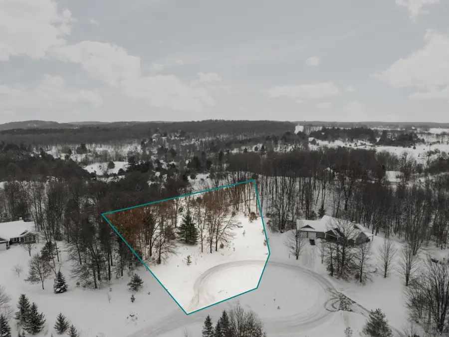 A-3 Abbie, Traverse City, MI 49686 - Image #2