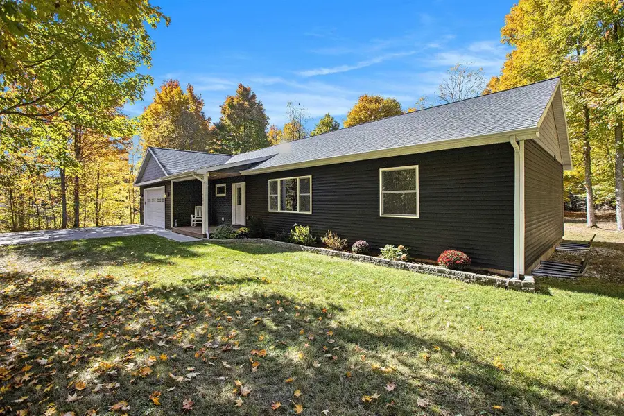 2694 Algonquin, Interlochen, MI 49643 - Image #2