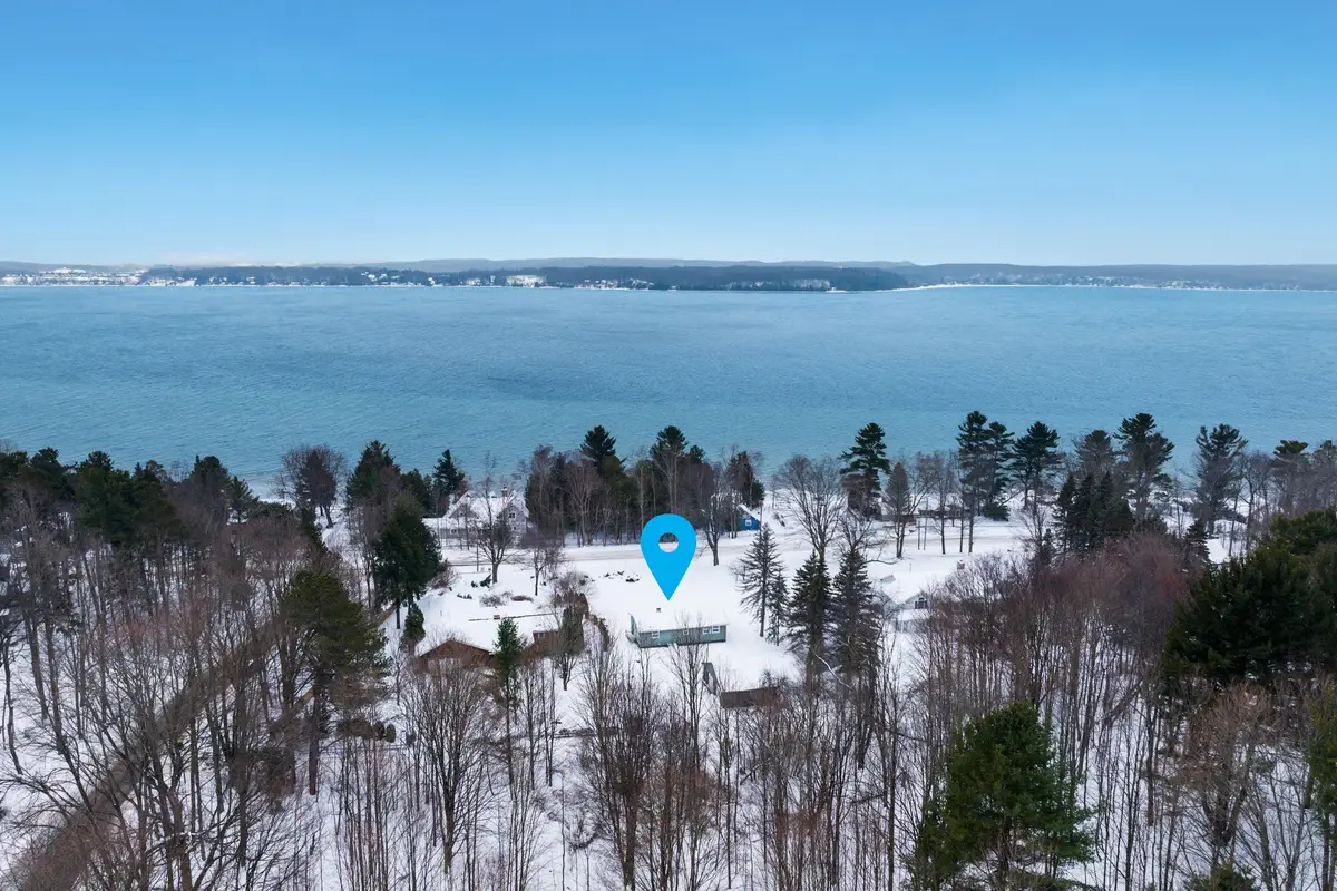 5813 Pennington, Beulah, MI 49617 - Image #1