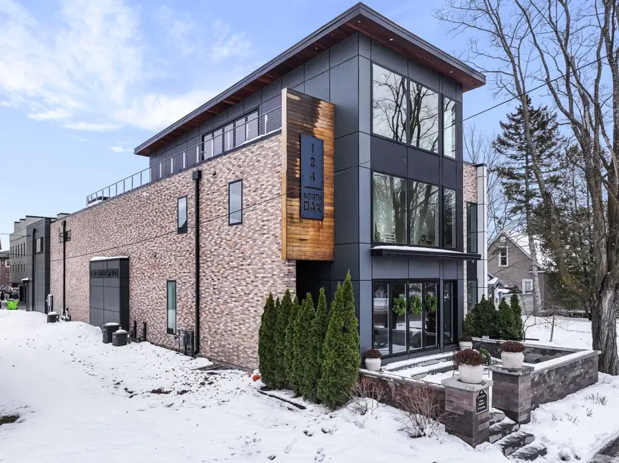 124 N Oak, Traverse City, MI 49684 - #2