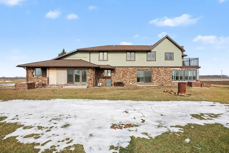 6386 E Washington, Ithaca, MI 48847 - #2