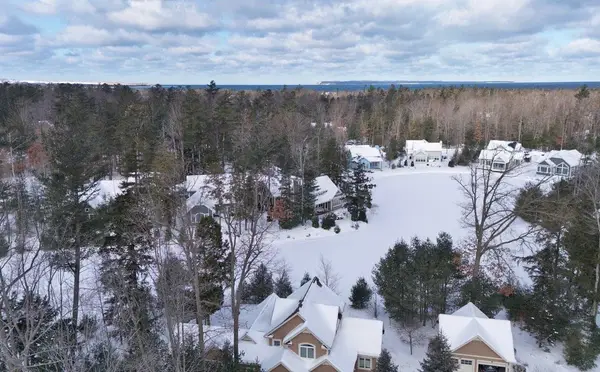 17 Frog Pond, Glen Arbor, MI 49636