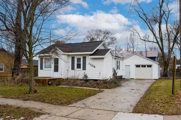 1706 W Michigan, Mount Pleasant, MI 48858