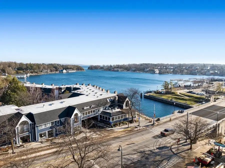 101 Michigan #101, Charlevoix, MI 49720 - Image #3