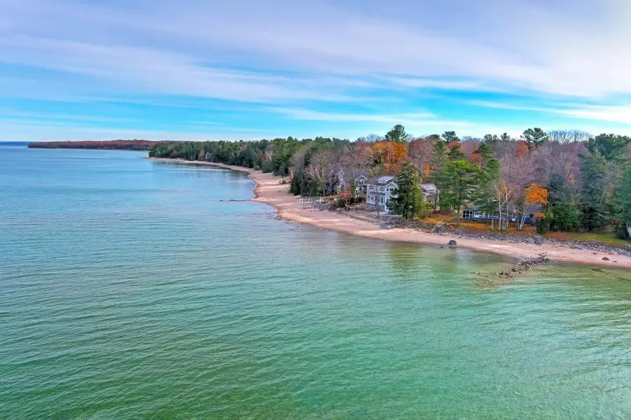 2755 Shore Wood #Lot: 8, Traverse City, MI 49686 - #2