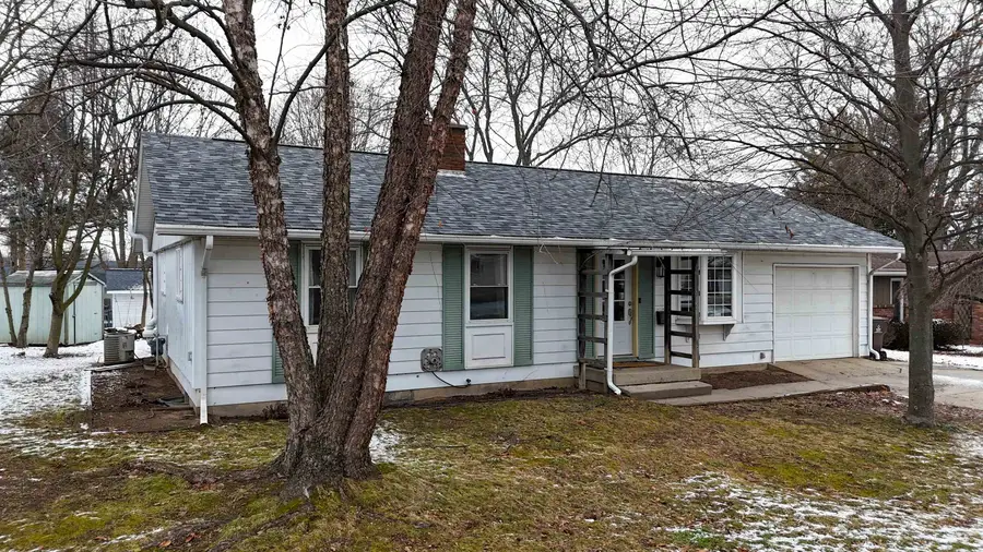 990 Glencoe, Alma, MI 48801 - Image #2