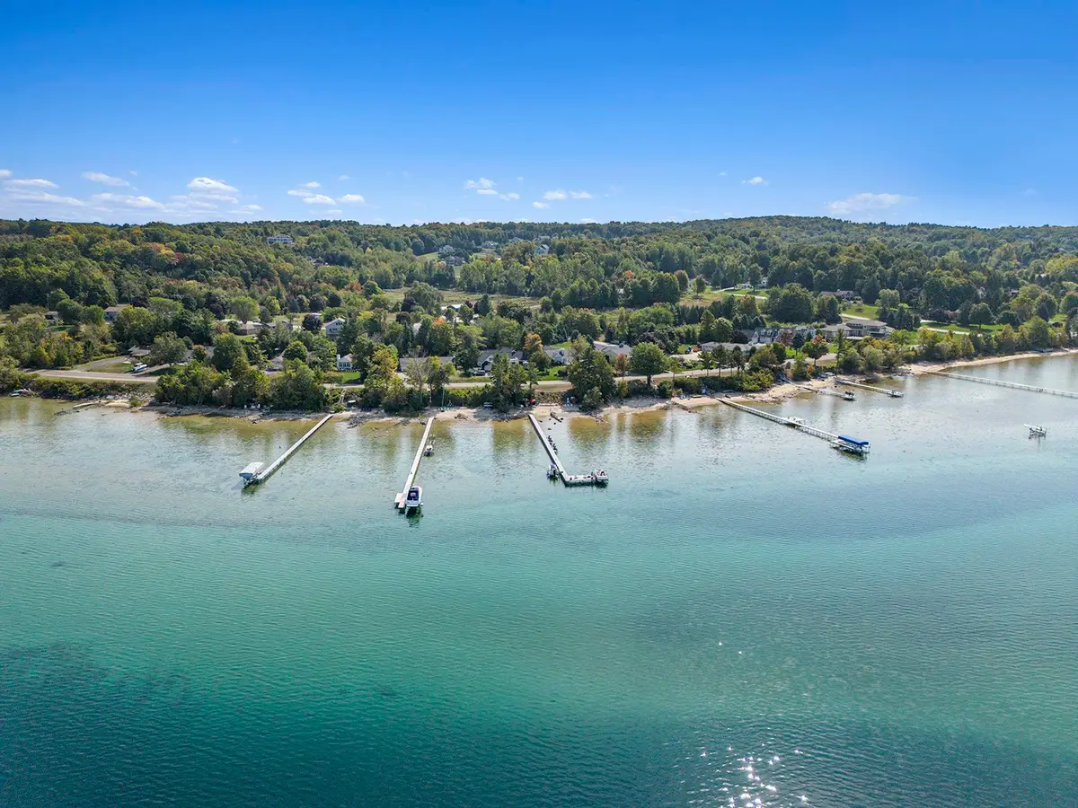 12016 Peninsula, Traverse City, MI 49686 - Image #1