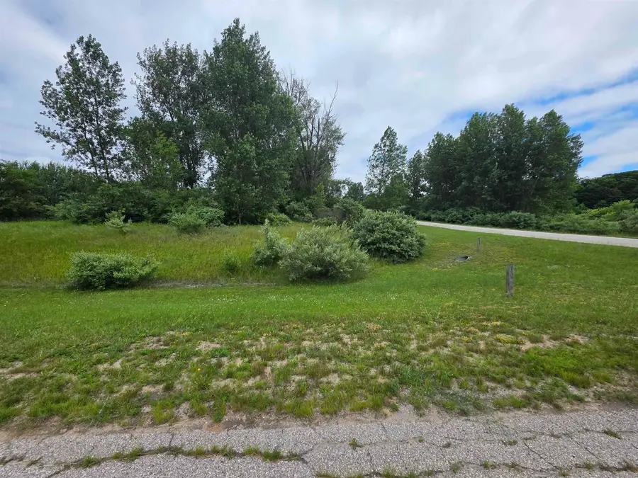 1501 S Montmorency, Suttons Bay, MI 49682 - Image #2