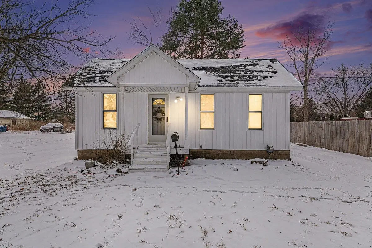 200 Nebobish, Essexville, MI 48732 - #1