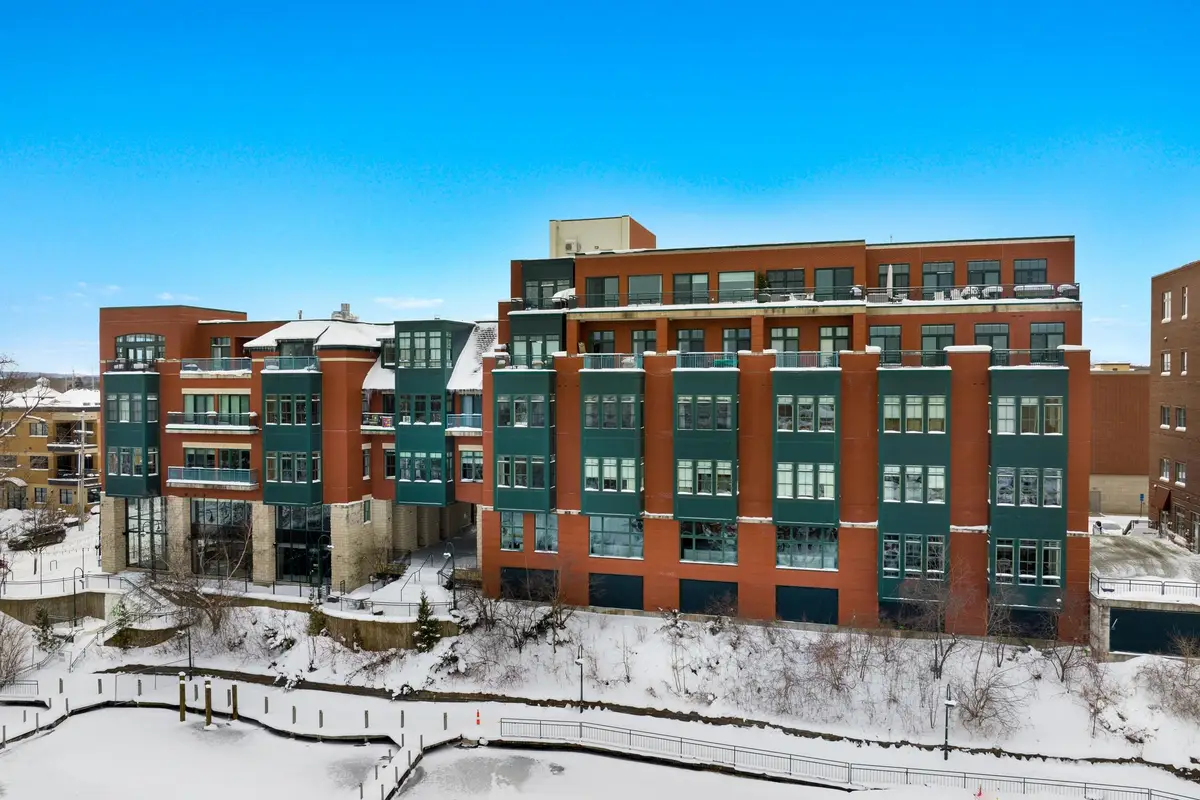 141 Rivers Edge #406, Traverse City, MI 49684 - Image #1