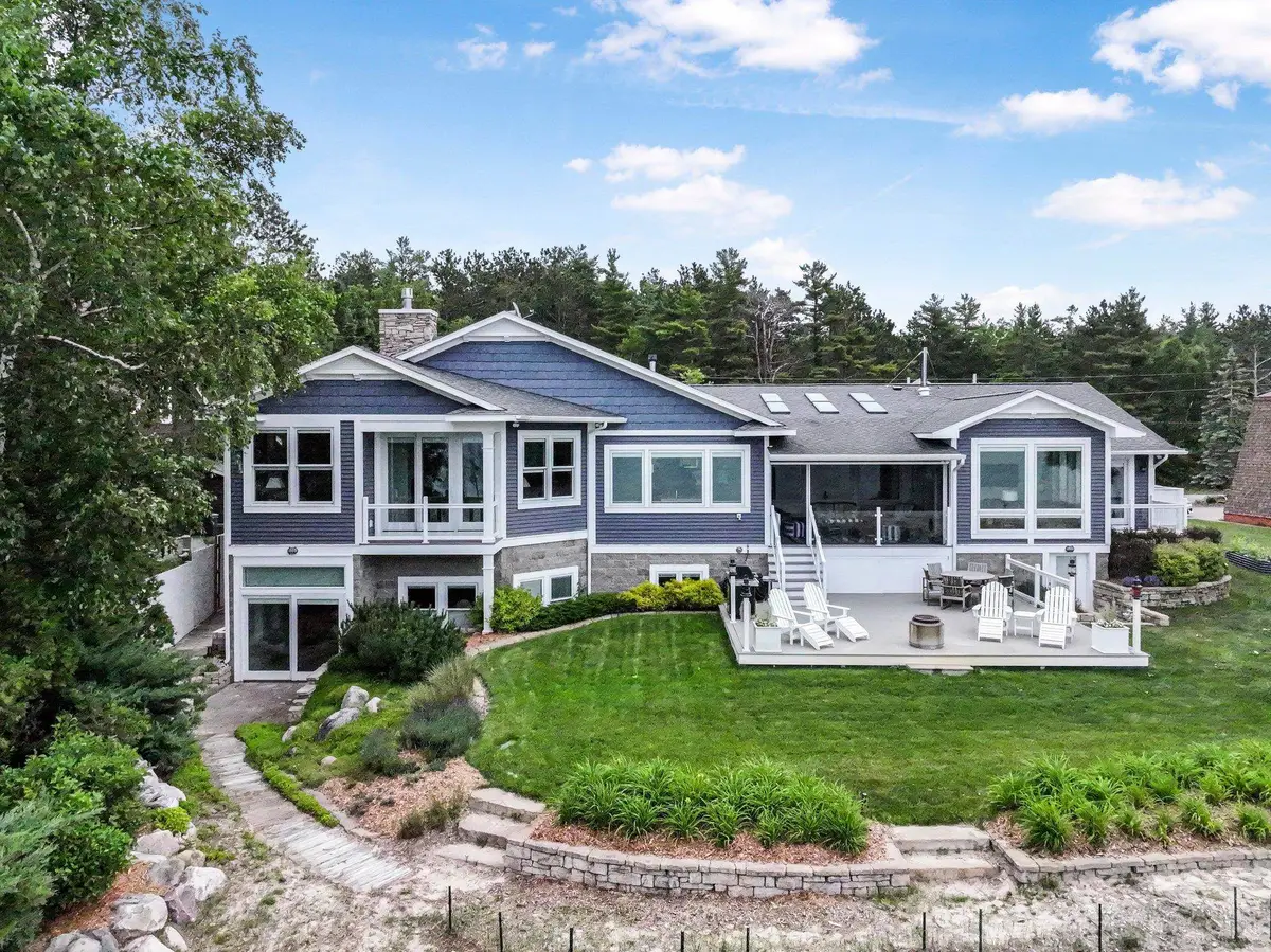 6709 E Wilderness, Mackinaw City, MI 49701 - #1