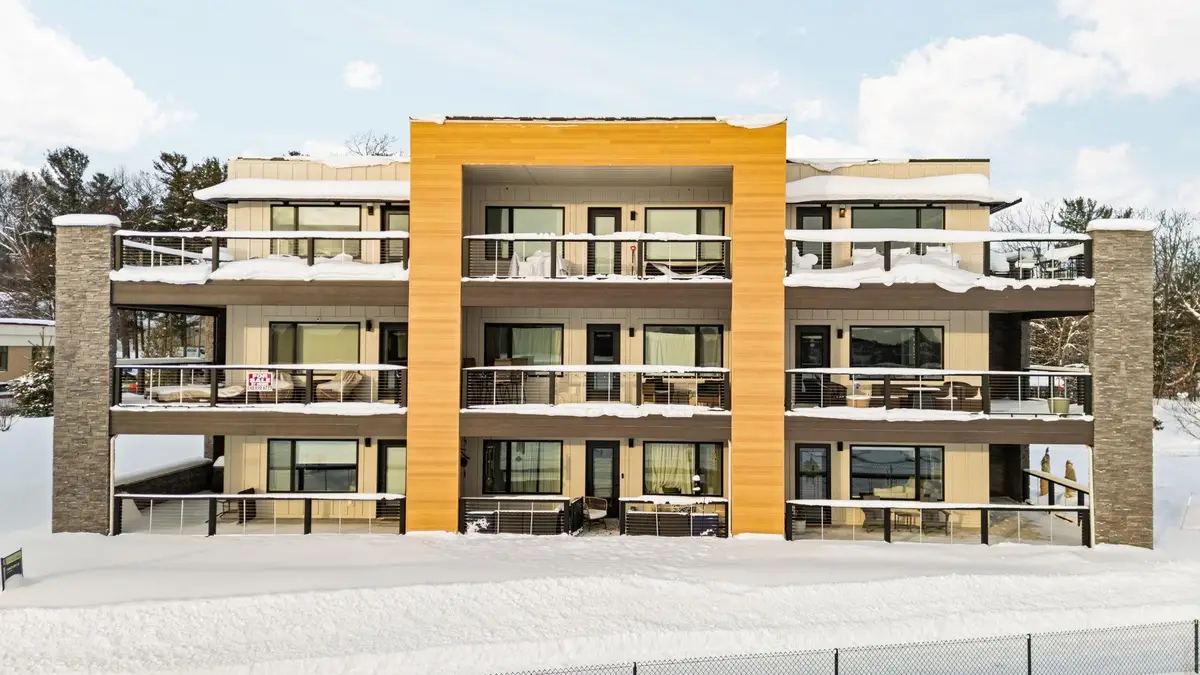 225 E Seventeenth #3C, Traverse City, MI 49684 - Image #1