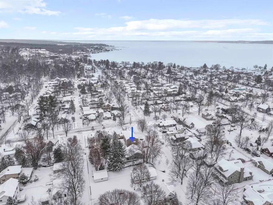227 Monroe, Traverse City, MI 49684 - Image #2