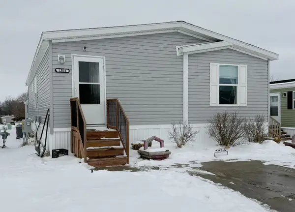 1304 Powder Horn, Mount Pleasant, MI 48858