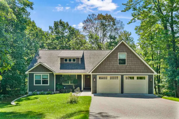 180 Hunters, Cadillac, MI 49601