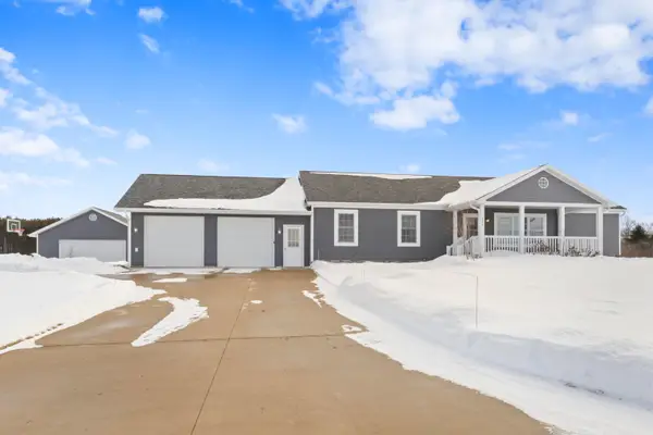 2544 Scenic, Honor, MI 49640