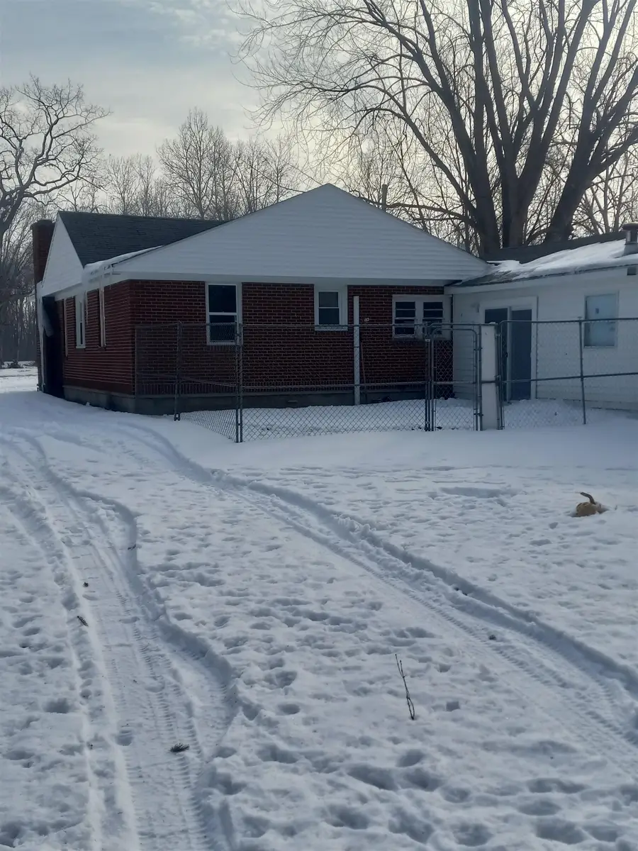 806 S Main, Au Gres, MI 48703 - #3