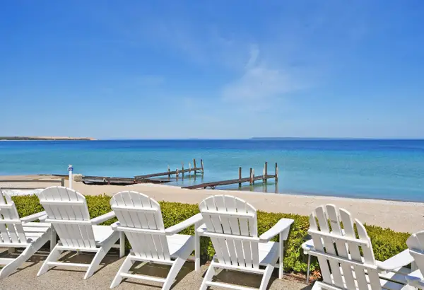 5707 (13F) S Lake #13F, Glen Arbor, MI 49636