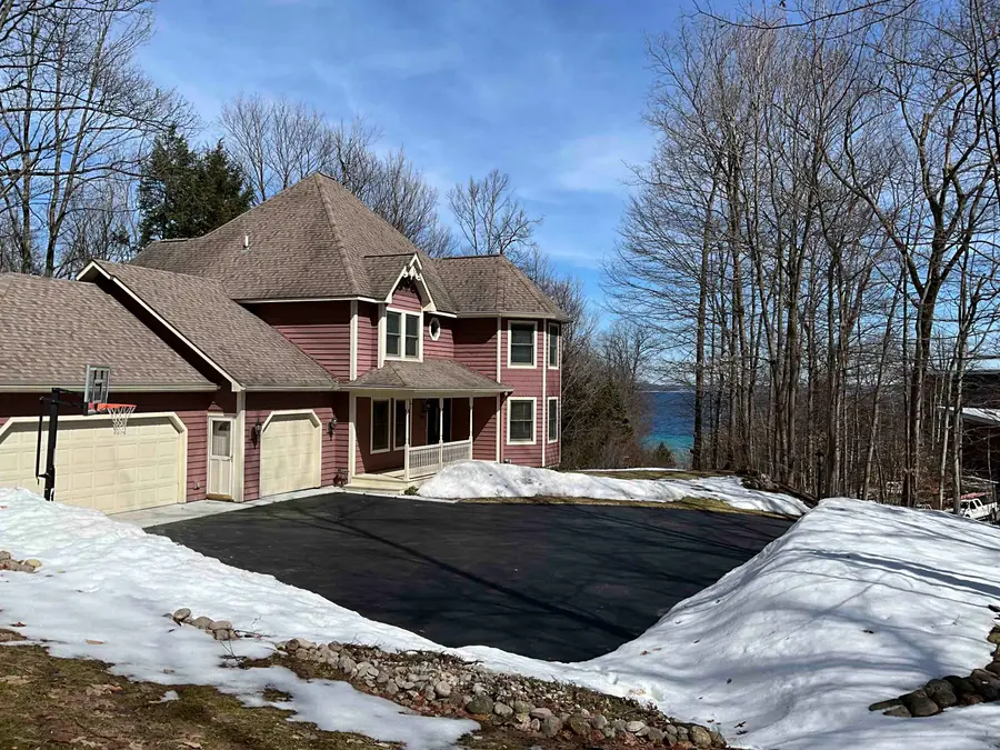 10057 E Leeward Shores, Traverse City, MI 49684 - #2