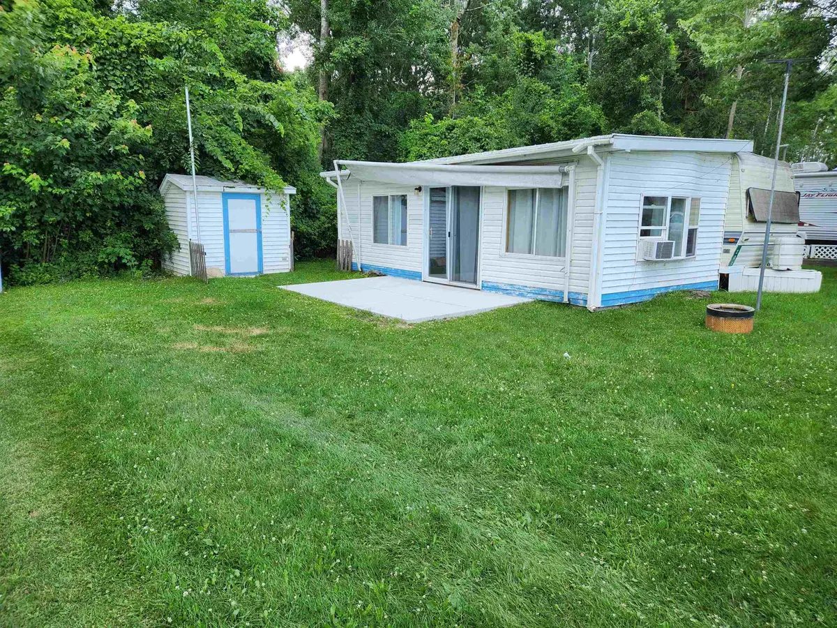 831 S Main, Au Gres, MI 48703 - #1