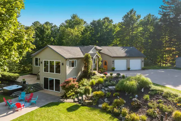 2390 Lake Chandler, Traverse City, MI 49696