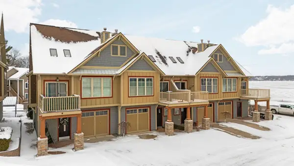 13800 S West Bay #2, Traverse City, MI 49684