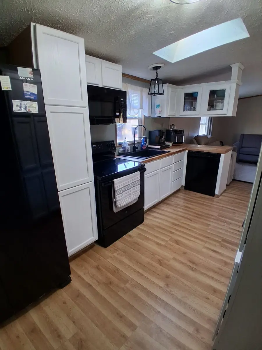 8937 E Sanders, Vestaburg, MI 48891 - #3